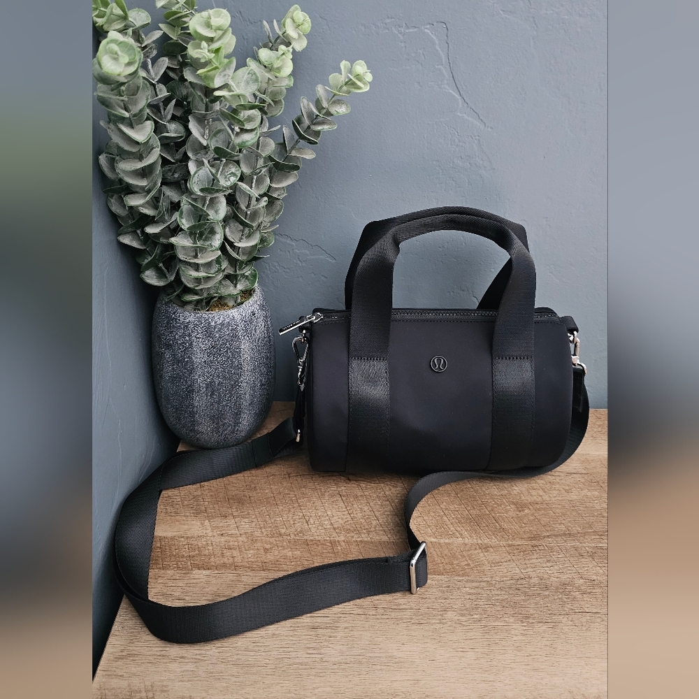 Lululemon Shoulder Bag